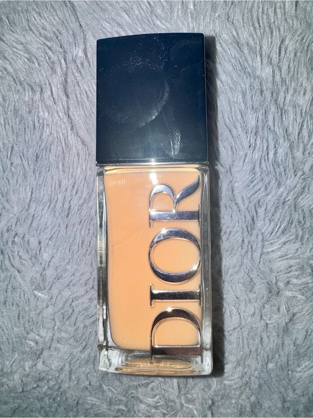 Dior Forever Skin Glow. Foundation.